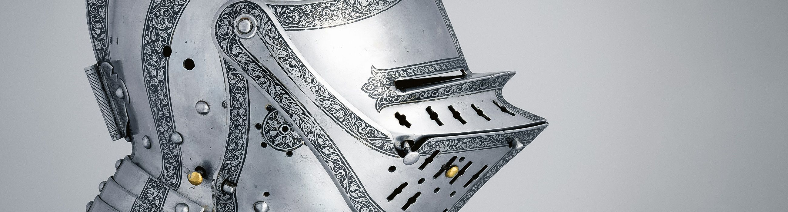 Militaria
